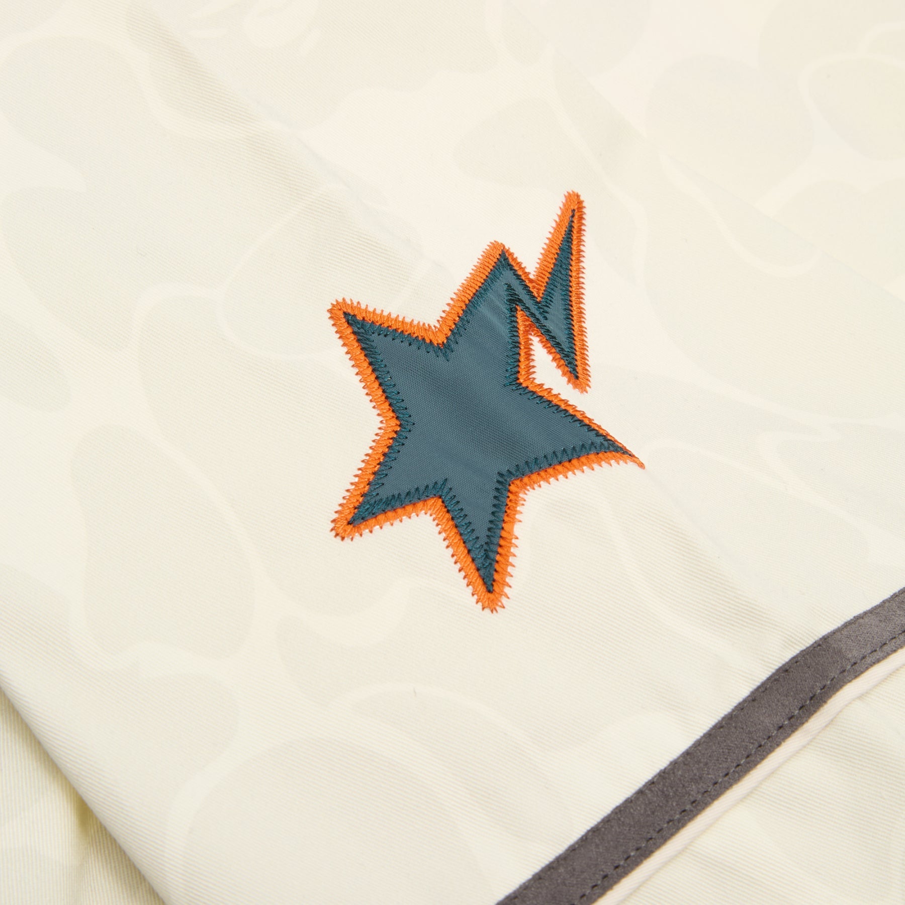 A Bathing Ape Solid Camo Multi Logo Baseball Ss Shirt M (Ivory)