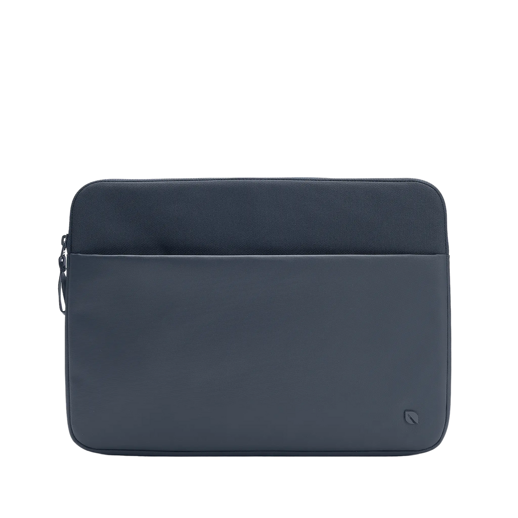 Incase A.R.C. Sleeve for 14-inch Laptop