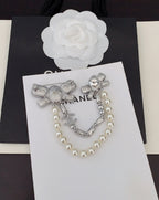 18K  Chanel Black Bow Pearls Brooch