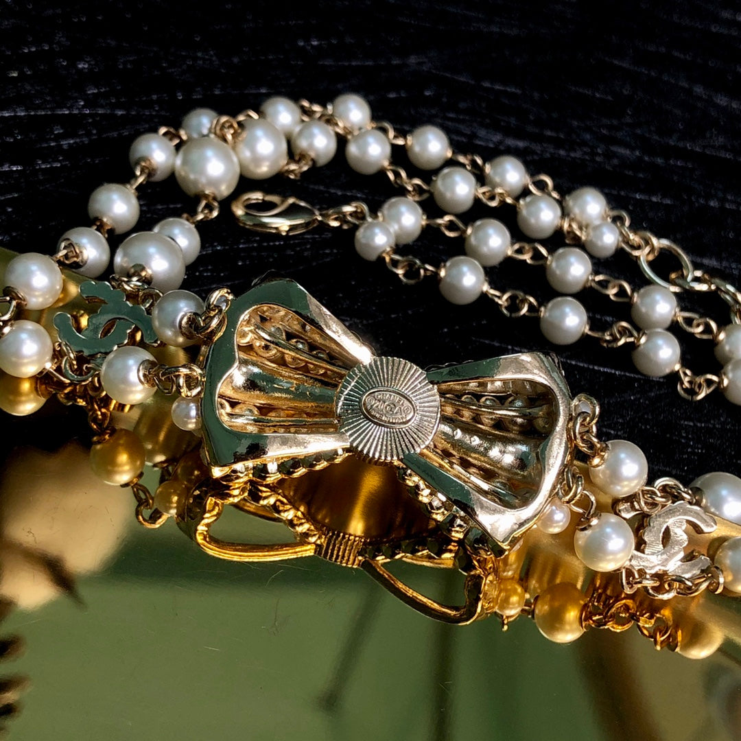 18K  Chanel Bow Choker Necklace